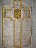 Roman Vestment Set in Venezia white/gold fabric